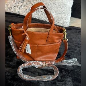 Sonoma Tan Leather Shoulder Bag